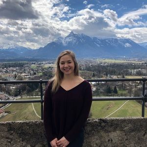 Meet your Posher, Lisa